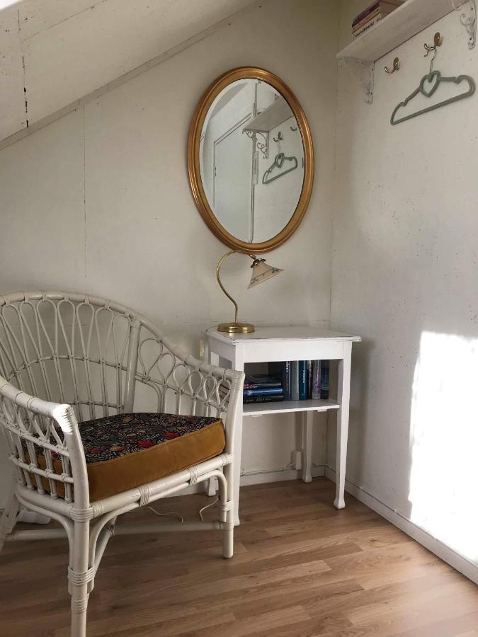 לינה וארוחת בוקר Stora Mellosa Ranch Moerby מראה חיצוני תמונה