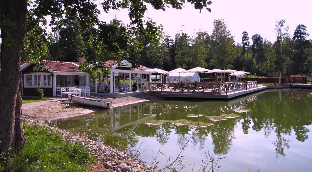 לינה וארוחת בוקר Stora Mellosa Ranch Moerby מראה חיצוני תמונה