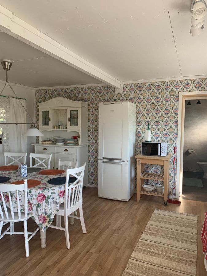 לינה וארוחת בוקר Stora Mellosa Ranch Moerby מראה חיצוני תמונה